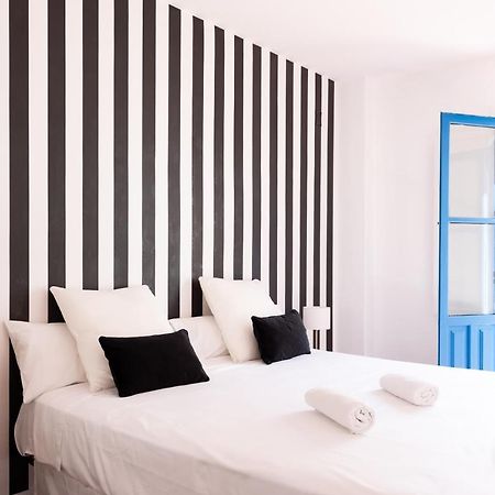 Tourist House Santa Cruz Apartment Sevilla Exterior foto