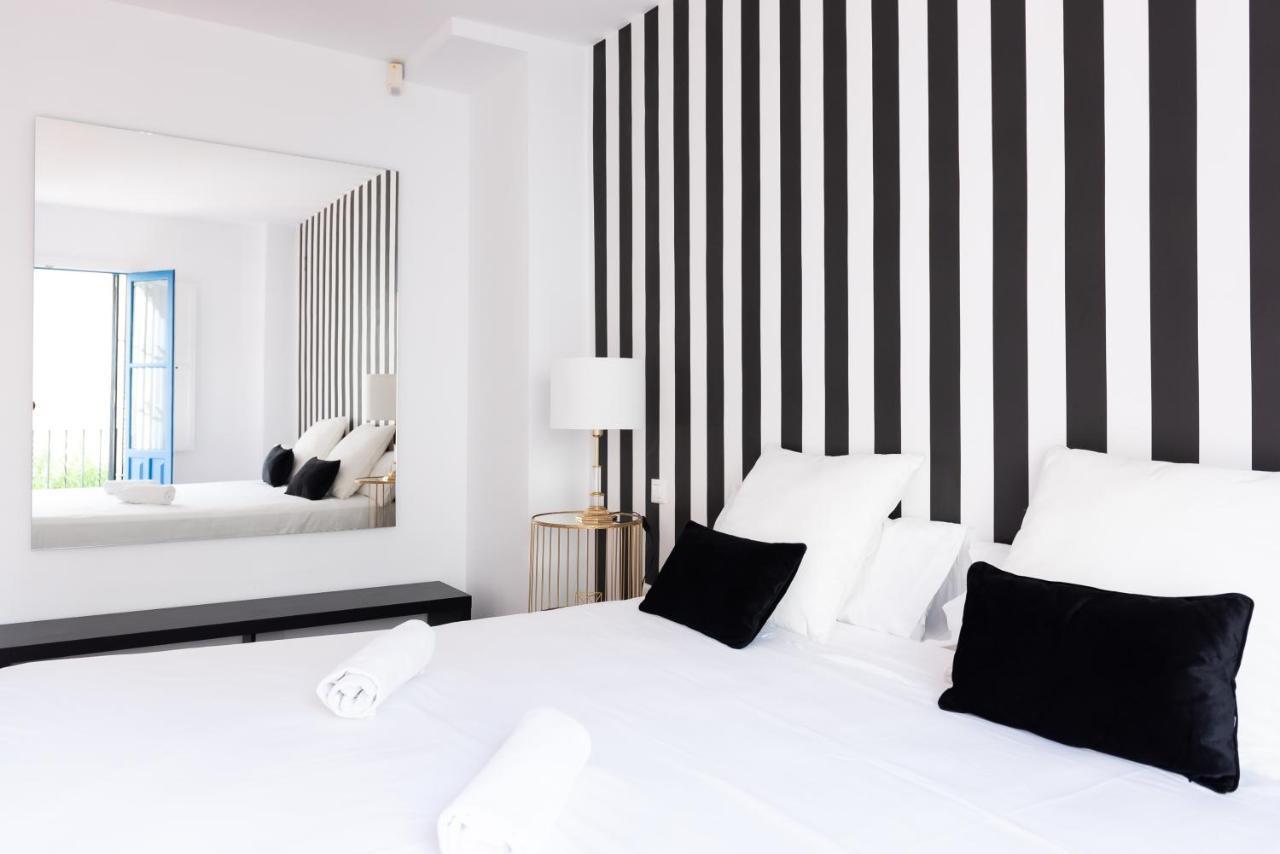 Tourist House Santa Cruz Apartment Sevilla Exterior foto